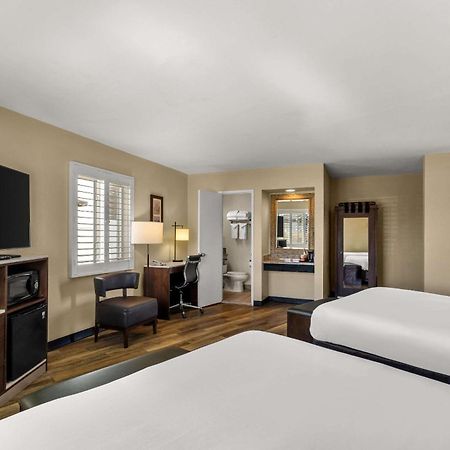 Comfort Inn San Diego Airport At The Harbor Экстерьер фото
