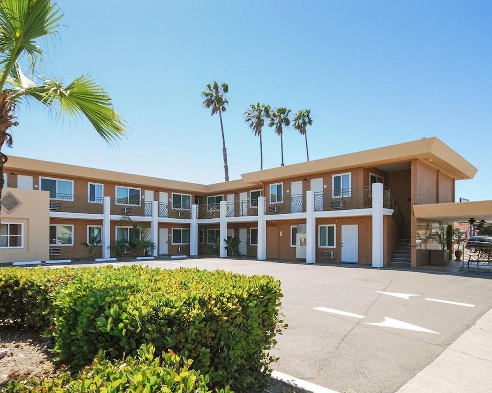 Comfort Inn San Diego Airport At The Harbor Экстерьер фото