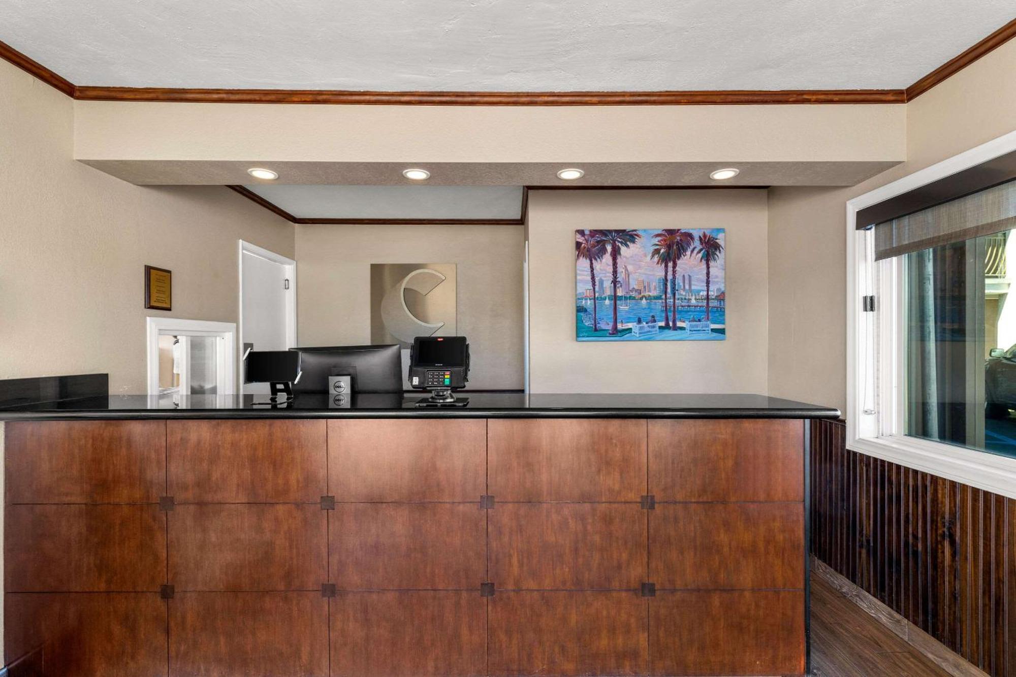 Comfort Inn San Diego Airport At The Harbor Экстерьер фото